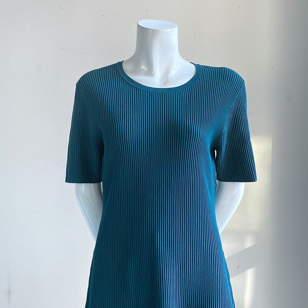 Diane Von Furstenberg Dusty Green Knit Bodycon Dress w Ruffle Hem - Picture 2 of 8